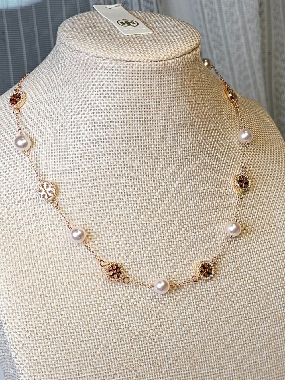 Tory Burch Icon Swarovski Crystal Pave & Pearl station necklace new 16" - Picture 8 of 8